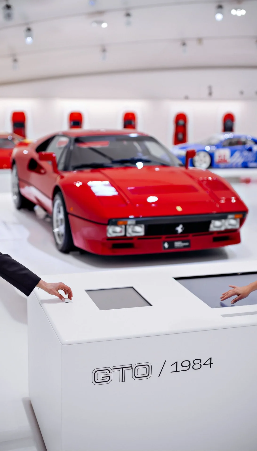 SUPERCARS — 1